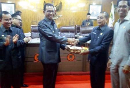 Bupati Rohil Sampaikan Nota Keuangan RAPBD Tahun 2016